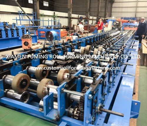 Industrial Steel Angle Roll Forming Machine Powerful Custom Roll Former