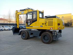  Reliable Wheeled Mini Excavator With YUCHAI/YC4D125 Engine And 9.00-20/8 Tires Manufactures