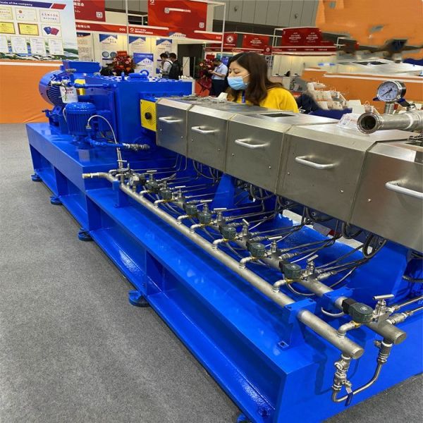 Automatic Twin Screw Plastic Granulator With CE Certification For Export