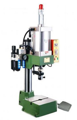  Multi-Function Vertical Pneumatic Compressor With Adjustable Stroke Manufactures