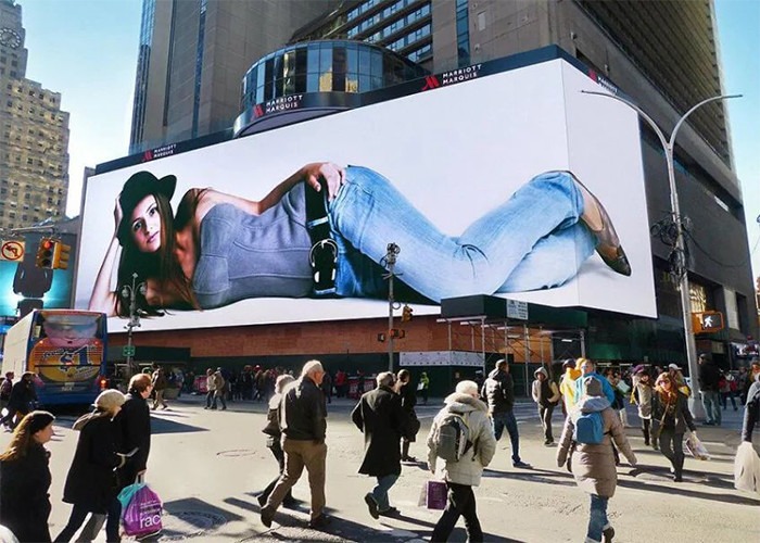  IP65 Protection Level Electronic Billboards with Refresh Rate 3840HZ Manufactures