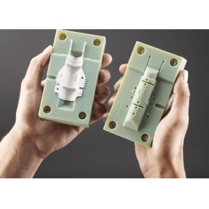  Hot Runner Injection Moulding Parts Customization Plastic Injection Mold With Precise Control Manufactures