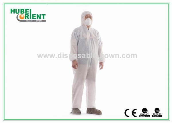 Quality White Protective Disposable Coveralls With Both Hood And Feetcover For Protect Body From Pollution for sale