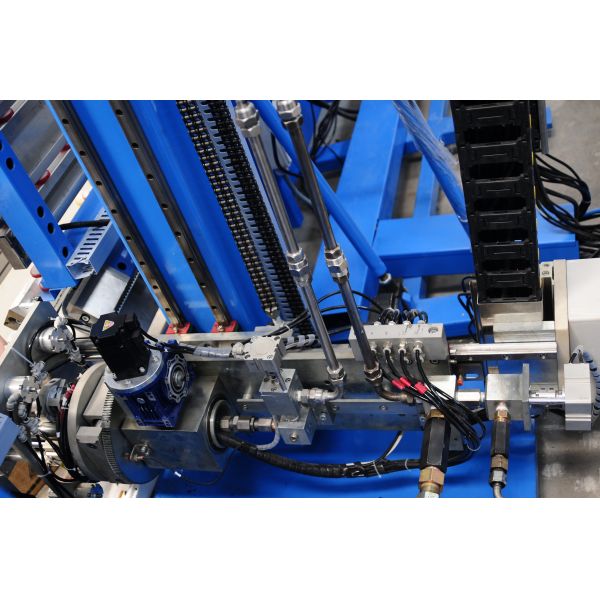 Automatic Shape Double Glazing Glass Machine With Two Type Different Sealant Sealing Robot