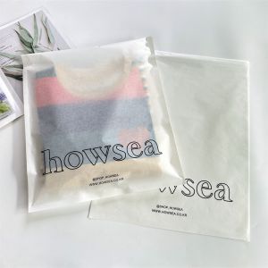 As Customized Sizes Custom Paper Bags with Self Adhesive Seal and Smooth Surface