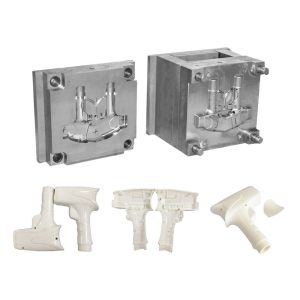 Custom-Made Polycarbonate Plastic Parts with Logo Customization Process Mold