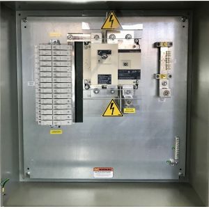 8 in 1out 1000vdc Ip65 Pv 4 String Solar Combiner Box Monitoring avoid damage to