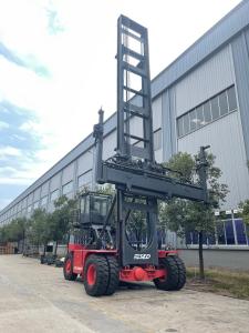  B1 B2 B3 8t 9t Lifting Stacking Container Handling Red Empty Container Handler And Spreader Type Manufactures