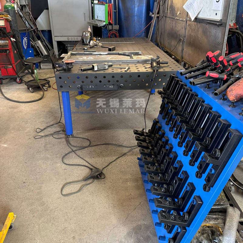 D28 Welding Table with Accessory Tray for Tools