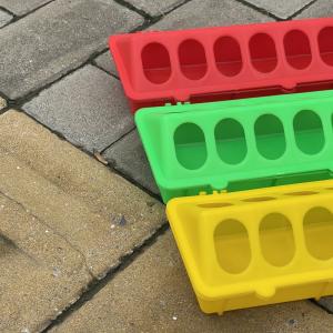 Weather Resistant Rectangle Poultry Feeding Trough No Sharp Edges Rectangular