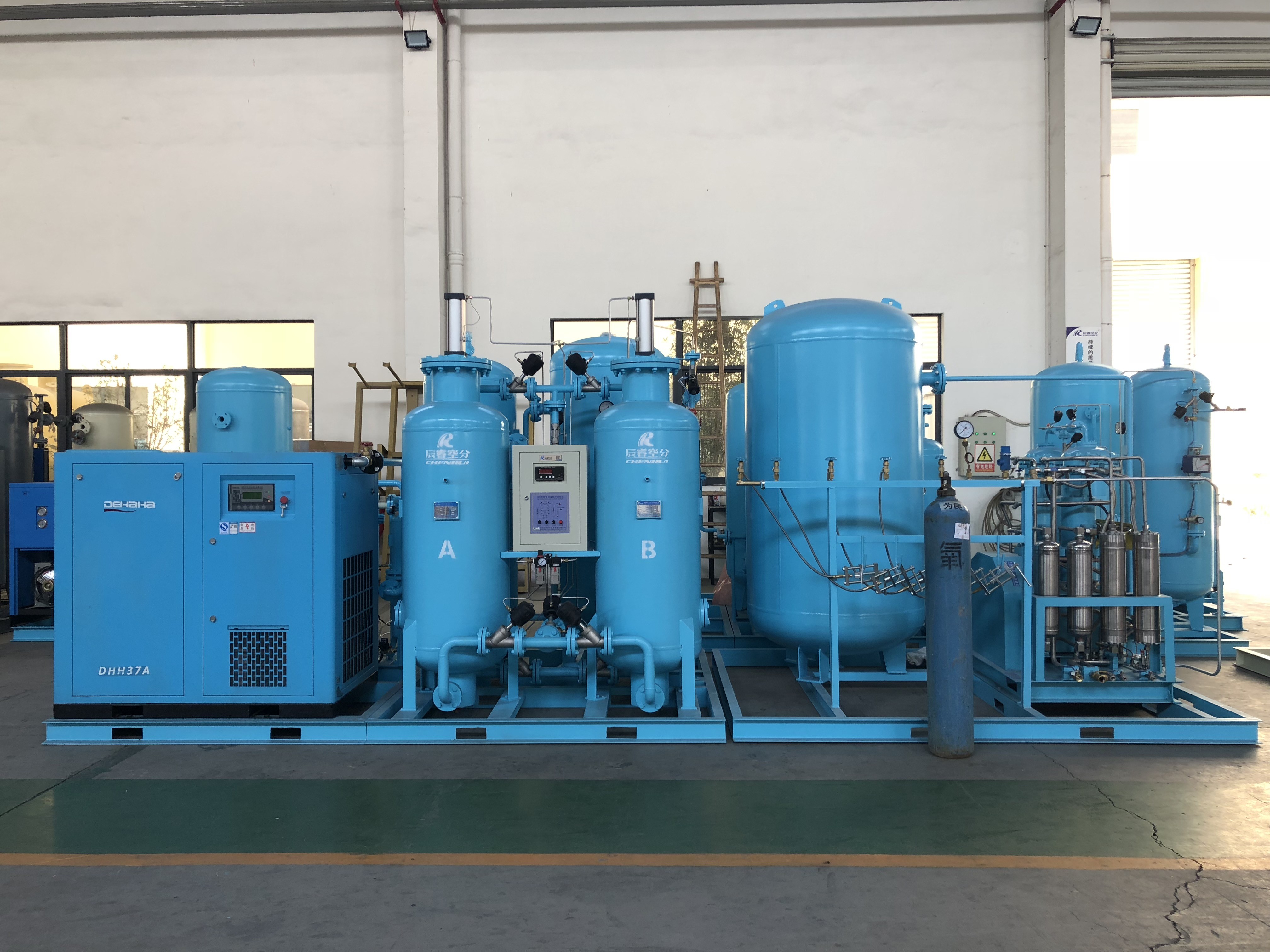 Quality Full Automatic  PSA Oxygen Generator With Filling Cylinder System for sale