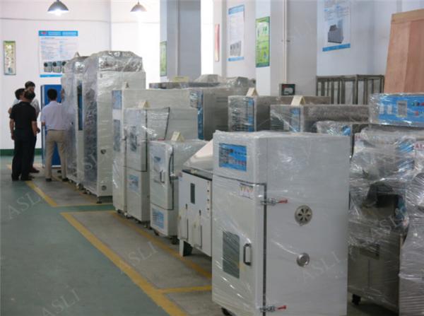 Plastic Temperature Aging Test Oven 270L 5℃/Min Heating Rate