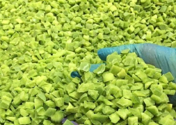 Quality OEM Services 10KG/carton IQF Frozen Green Pepper IQF Frozen Food For Supermarkets for sale