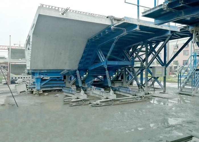  No Rust Q235B Segmental Precast Concrete Formwork System Manufactures