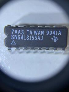 China SN54LS155AJ 54LS155A DUAL 2 Line To 4 Line ADC Integrated Circuit on sale