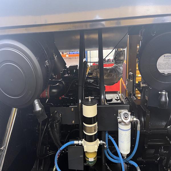 High Pressure Diesel Driven Mining Screw Air Compressor Machine