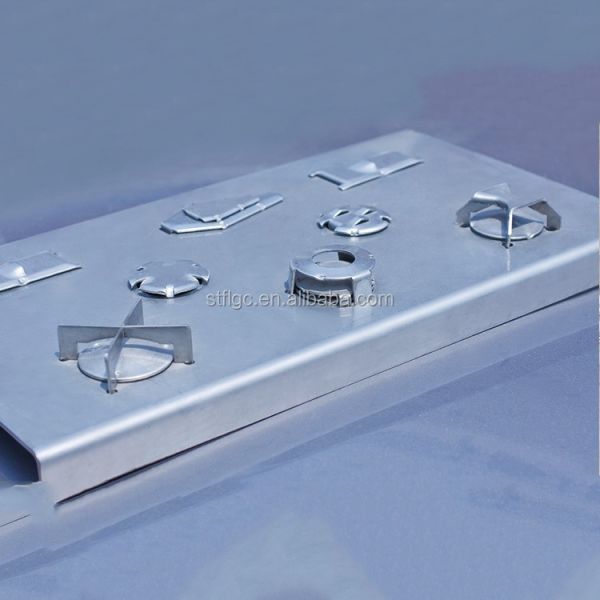 JIS Broaching Titanium Bubble Cap Tray Cnc Distillation Column Internals