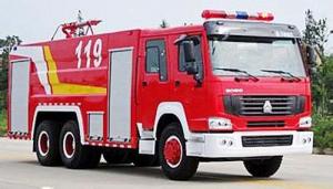  SINOTRUK HOWO Fire Fighting Truck 20CBM 10 Wheels , Rescue Fire Trucks Manufactures