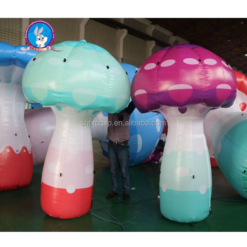 Inflatable Customized Color Arch Cloud Model 0.6mm PVC Material Sea Shipping 3-Year Warranty Hot Sale