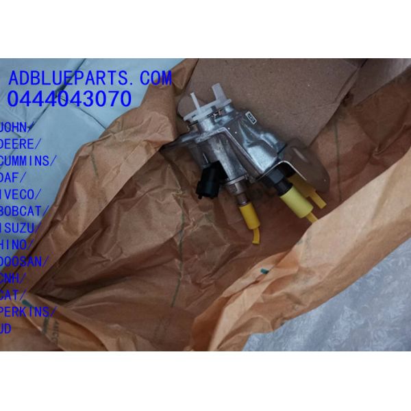 0444043070 OEM BOSCH DEF DOSING UNIT / UREA NOZZLE / DOSING MODULE 0444043070 Adblue Iniector Nozzle dosing nozzle for JOHN DEERE CUMMINS DAF IVECO