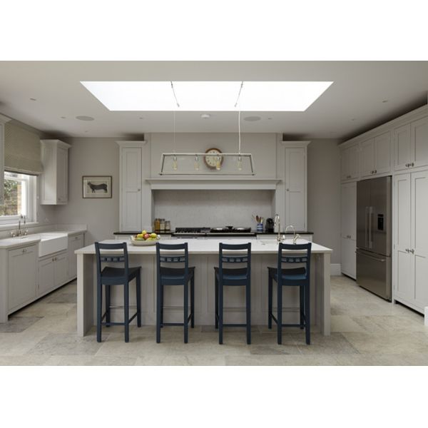 Apartment Solid Wood Kitchen Cabinets Traditional Design With Blum Soft Closing Hinges