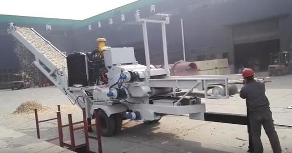Mobile wood chipper diesel model HYHM1300 capacity 10 to 15 ton per hour