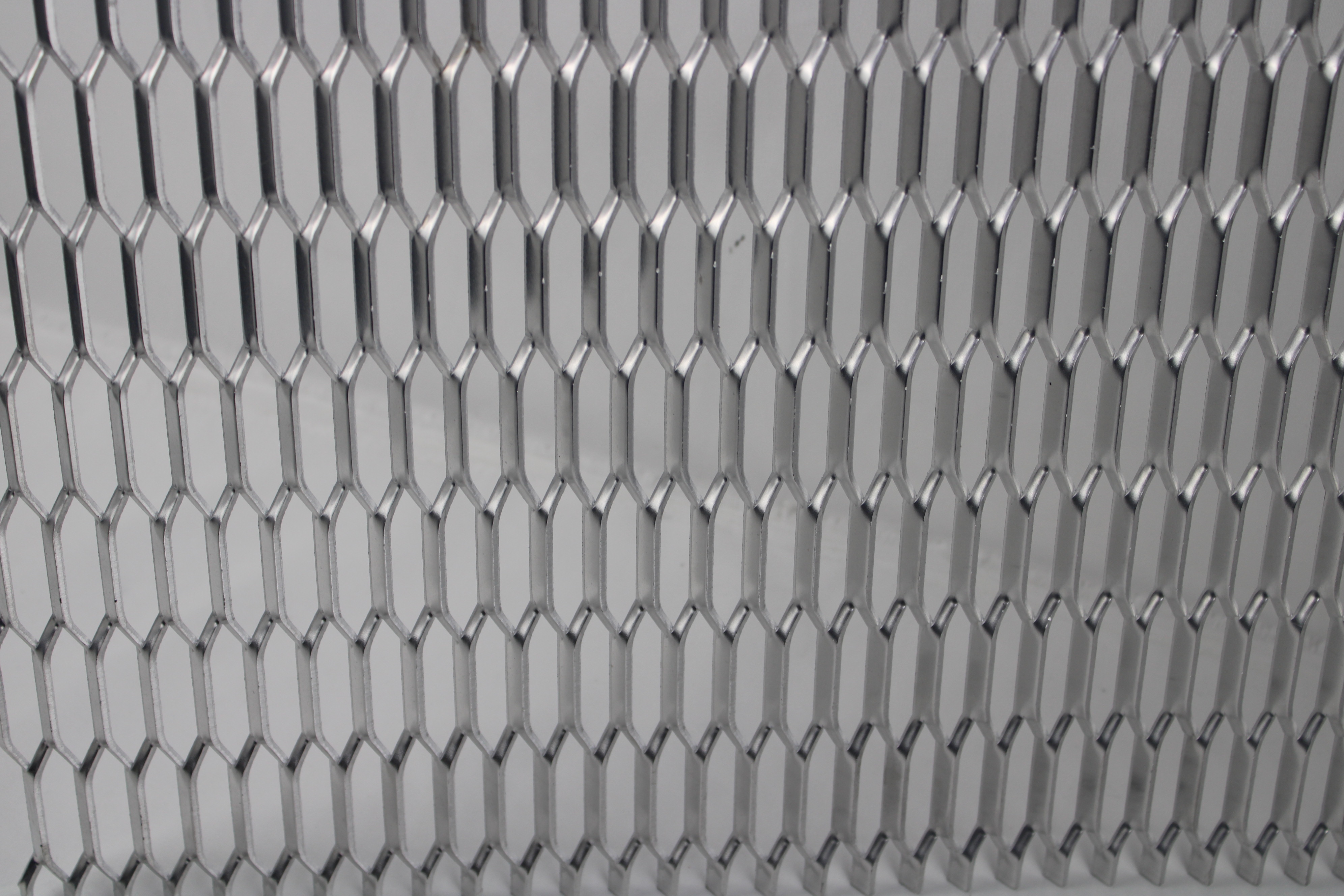 Ceilings System / Architecture / Expanded Wire Mesh Aluminum Expandede Mesh