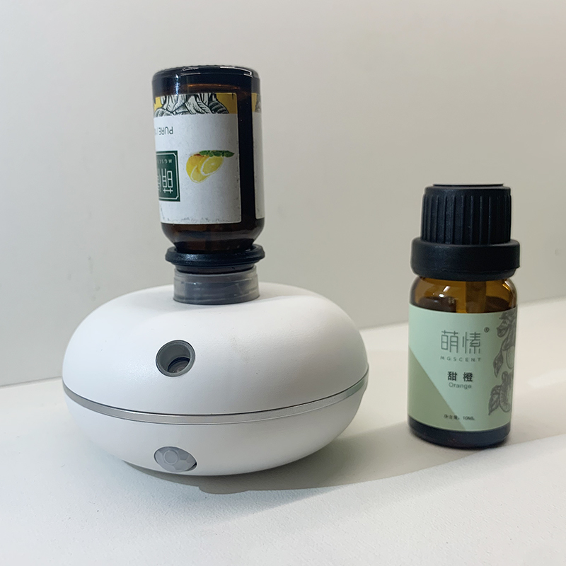 Wireless Aromatherapy Diffuser with Seven-Color Ambient Light Built-in Lithium Battery and Intelligent Sensing