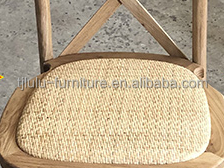 Modern Style Nitrolacquer Finish Solid Wood Stackable Dining Chair for Restaurant and Wedding