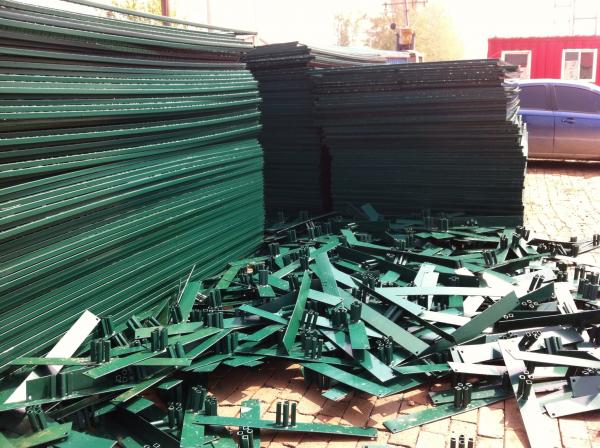 Hot sale low price galvanized Canada temporary fence (High quality and high security)