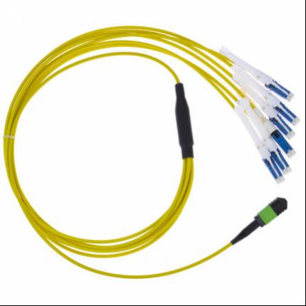 Quality LC/UPC and SC/APC Connectors MPO-CS Patch Cord for Smooth Data Transmission for sale