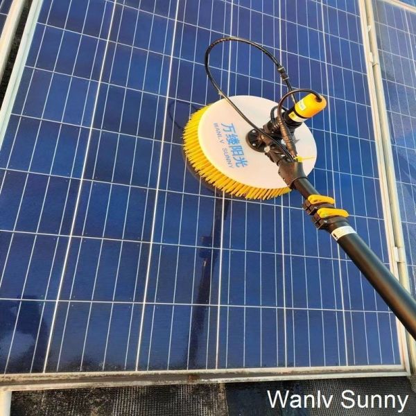Quality Customized Solar Panel Cleaning Brush with Single-Disc Rotary Head and Lithium Power for sale