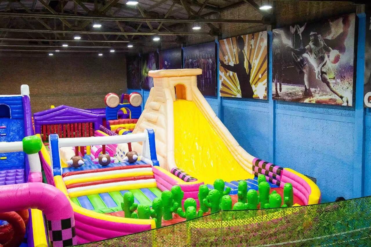 Customized Large Inflatable Slide Bouncer Inflatable Obstacle Course Customized PVC Outdoor Inflatable Sports for Fun